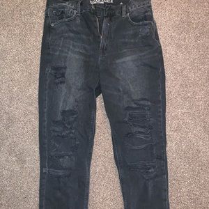 American Eagle Ripped Mom Jean
